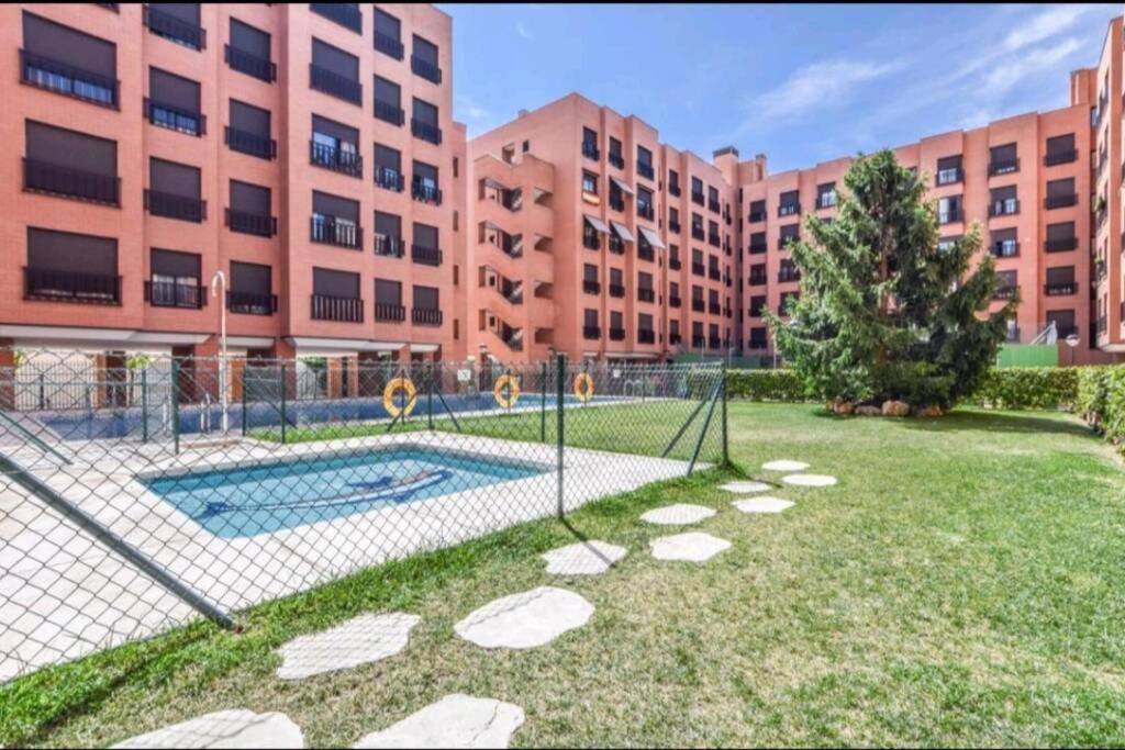Apartamento 4 pax Airport Wanda Ifema WiFi Madri Exterior foto